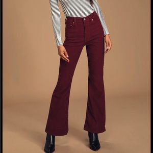 Levi’s Ribcage Flare Cords -size 29